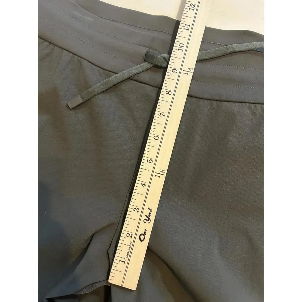 Aletha Headlands Hydro Trek Joggers, women’s size 12P. Army green khaki.